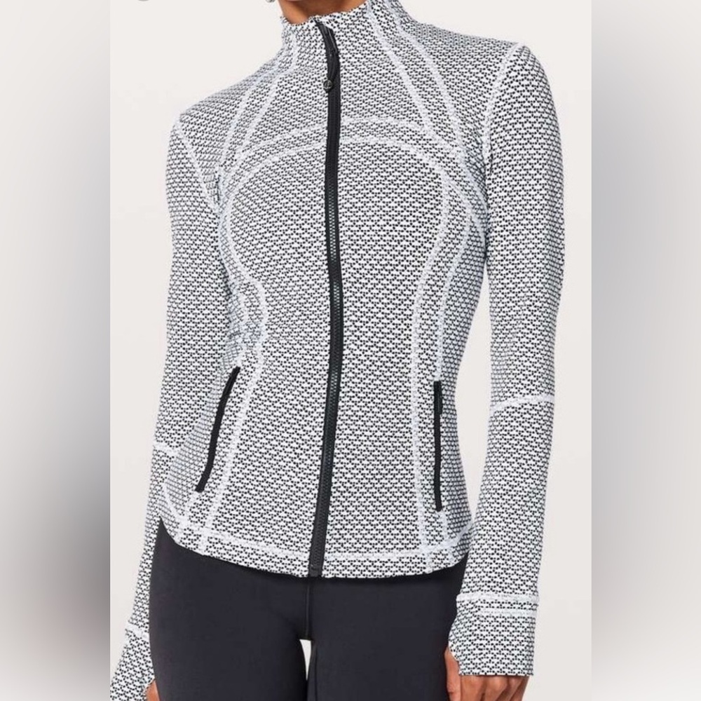 lululemon define jacket in monochromatic black/white size 4.